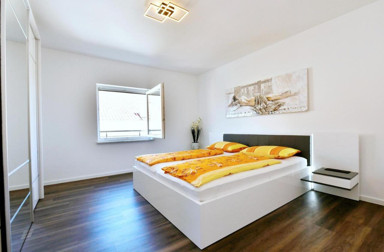 Apartments Mary Malinska Zewnętrze zdjęcie